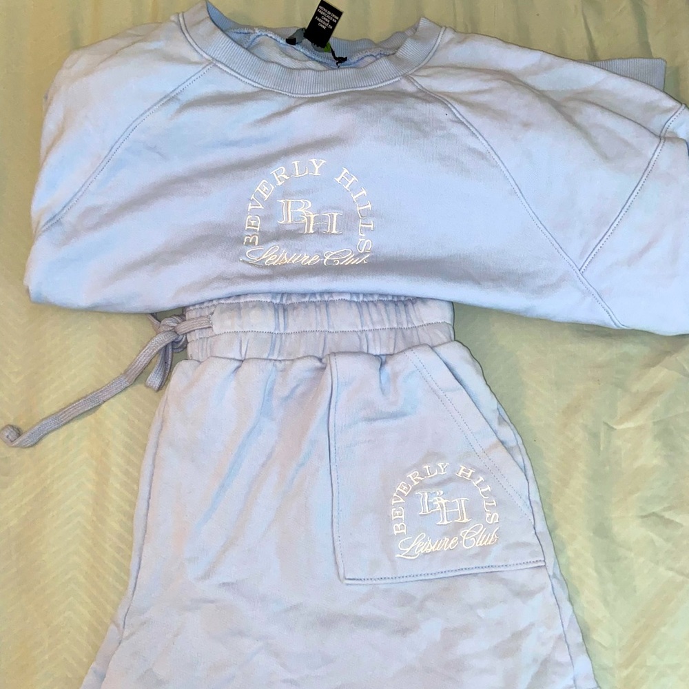 Forever 21 Matching Set- Sweater and Shorts - Picture 1 of 4